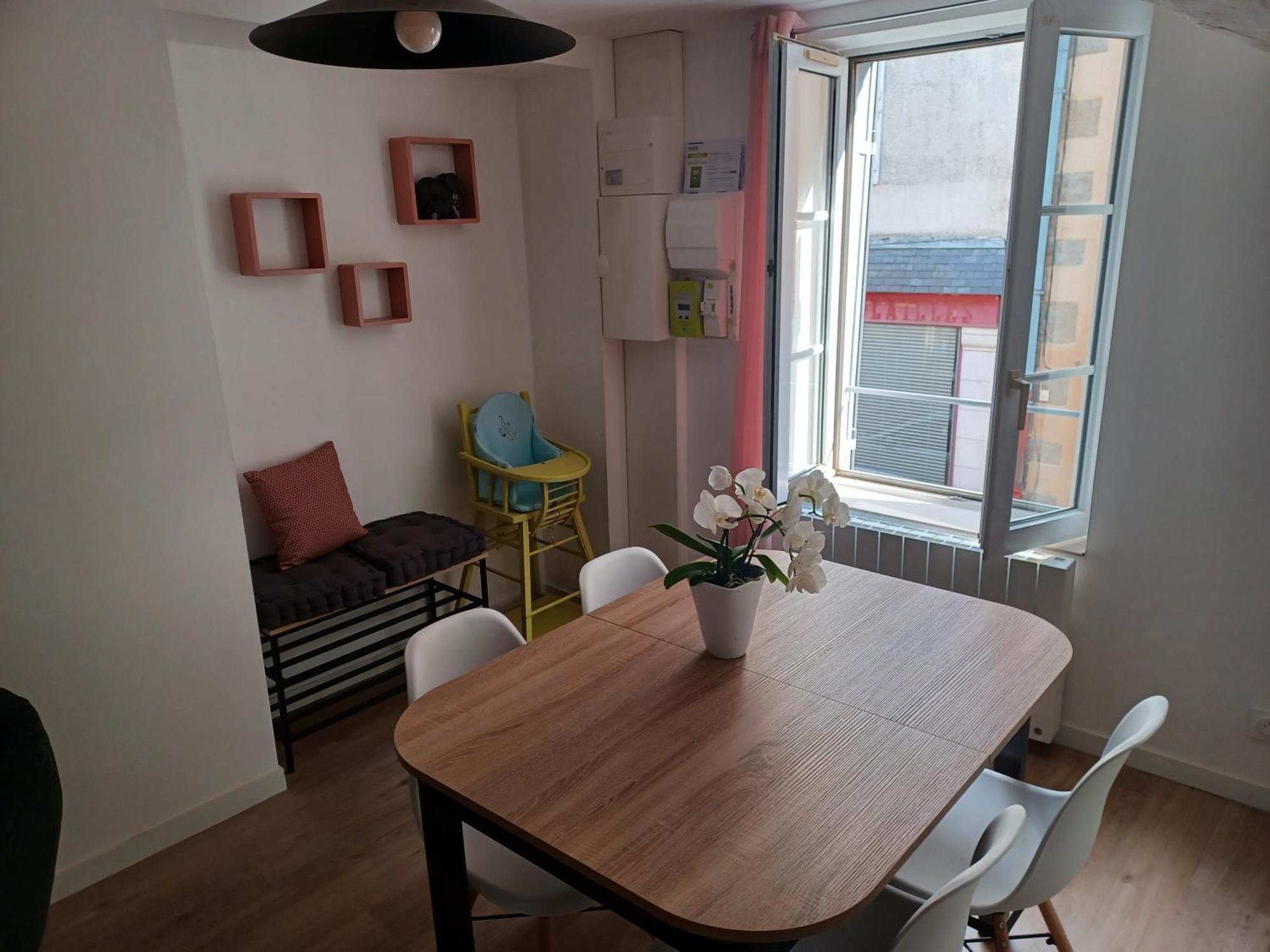 Duplex Cosy Et Douillet Apartment Ernee ภายนอก รูปภาพ